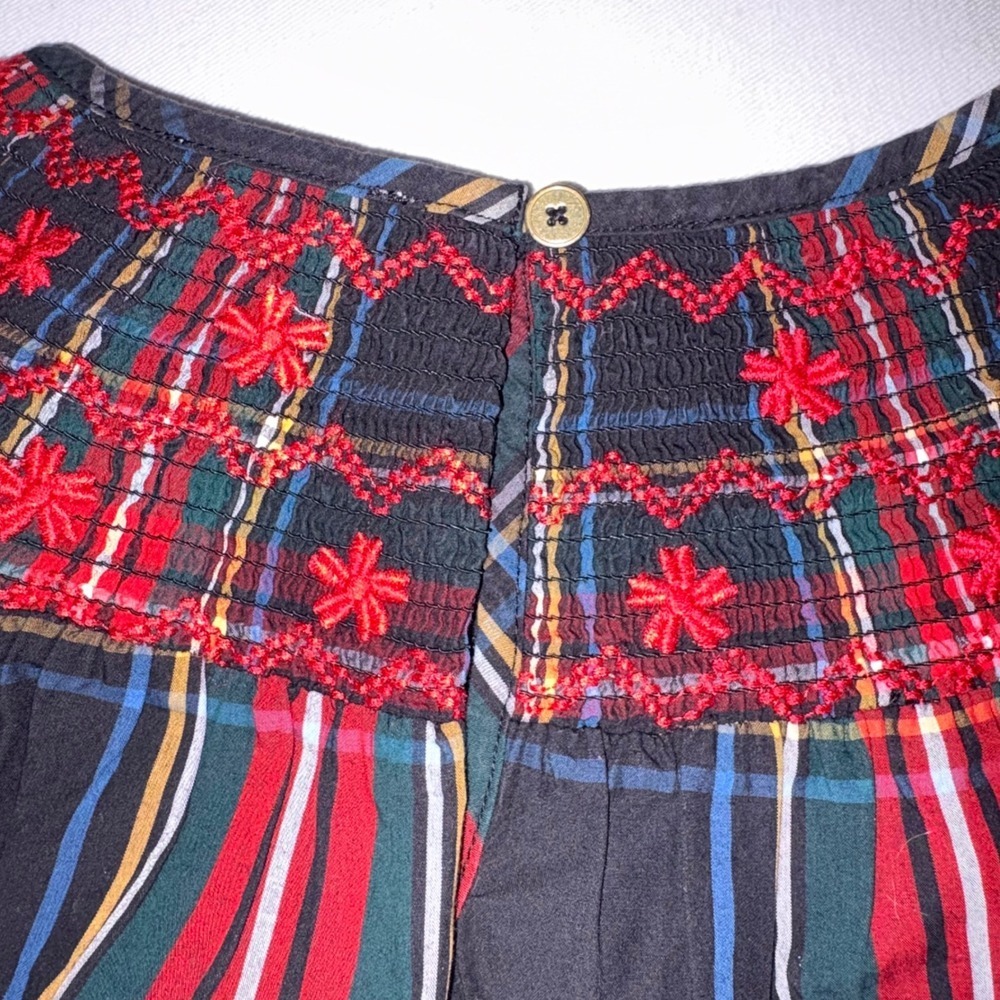 Crewcuts Girls Plaid Smocked Embroidered Top Long Sleeve Red Black Size M age 8 - Picture 8 of 9